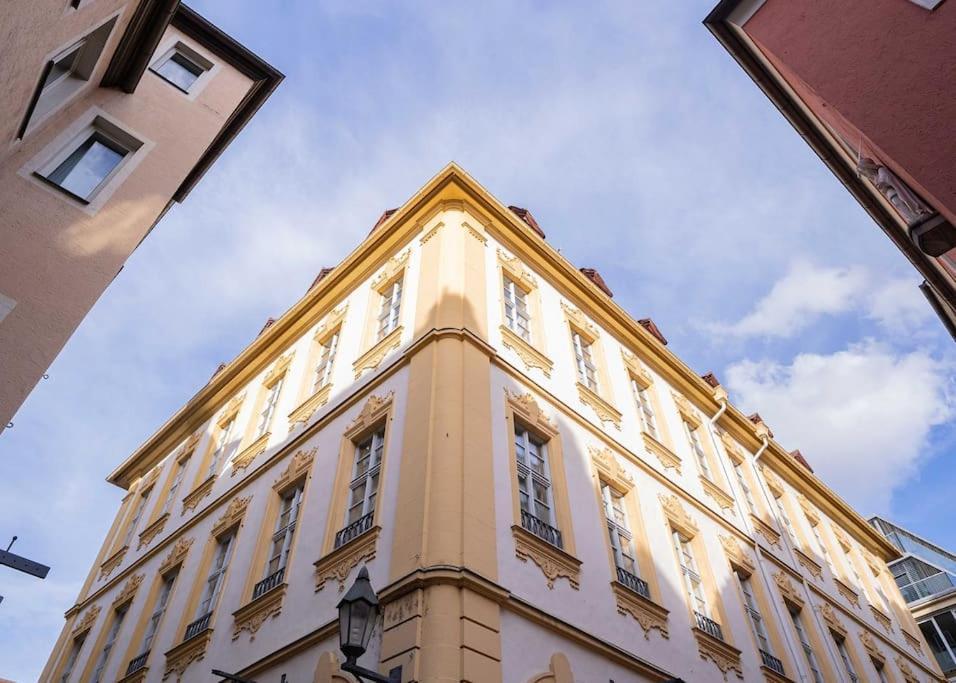 Barockes Wohnen Am Marktplatz-Stadtmitte Wurzburg Exterior photo